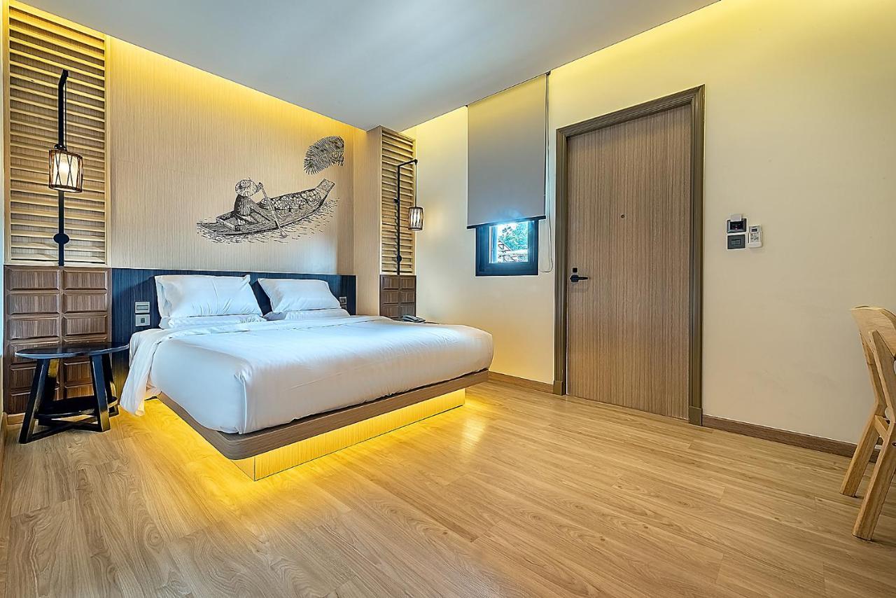 Phra Nakhon Poshtel Hostel Bangkok Exterior photo