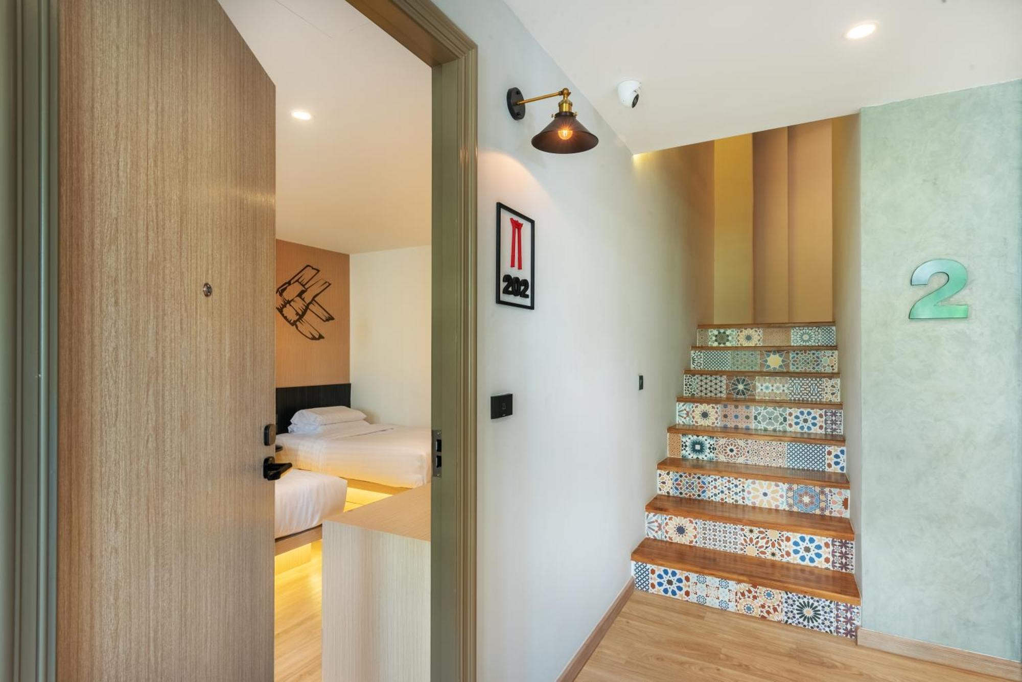 Phra Nakhon Poshtel Hostel Bangkok Exterior photo