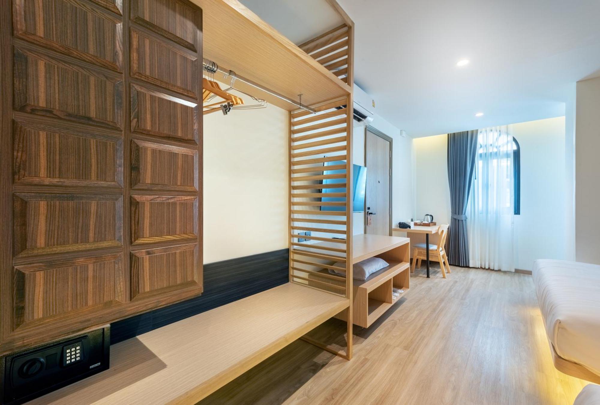 Phra Nakhon Poshtel Hostel Bangkok Exterior photo
