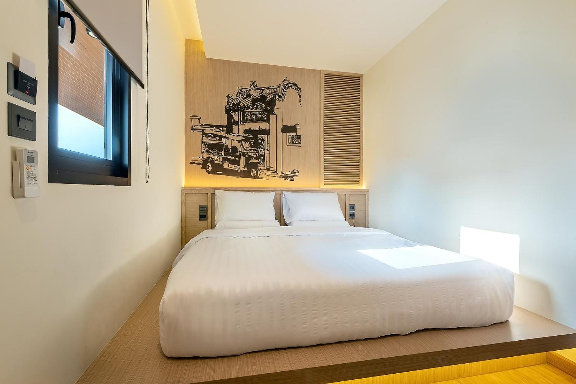 Phra Nakhon Poshtel Hostel Bangkok Exterior photo
